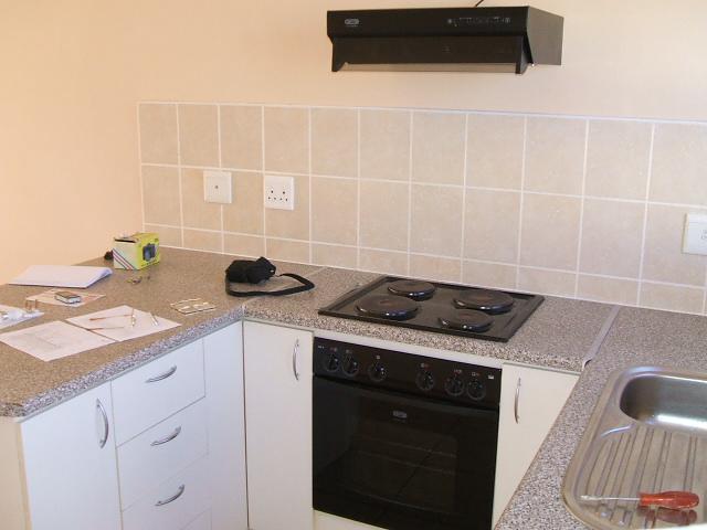 To Let 2 Bedroom Property for Rent in Stellendale Western Cape